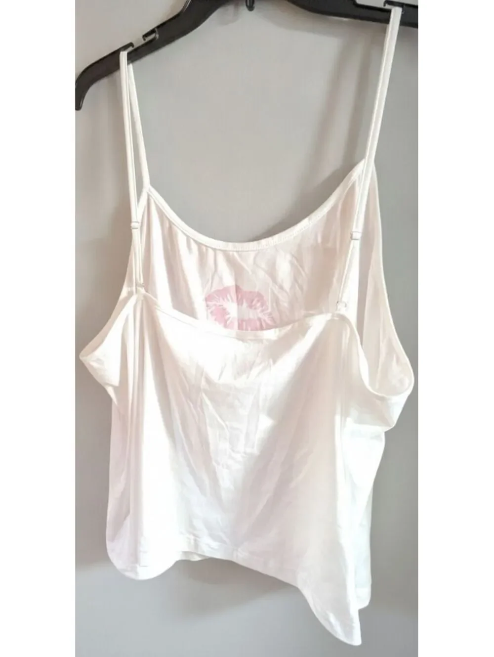N/A white pink